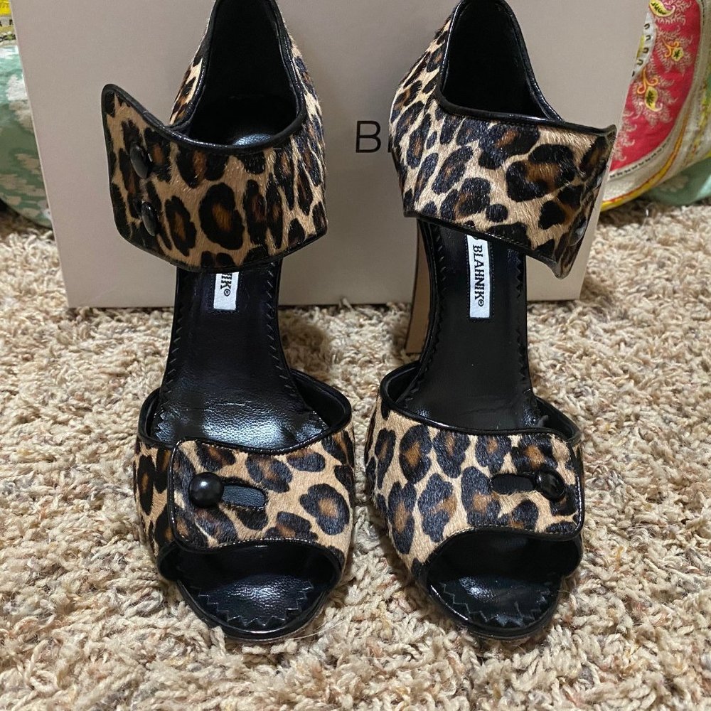 Manolo Blahnik Catarany Leopard Pony Hair Heels Si